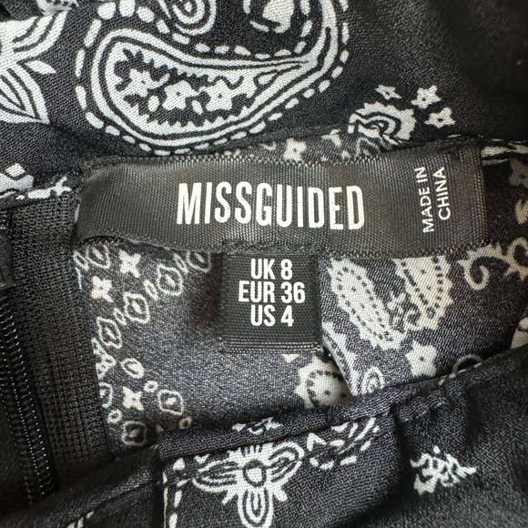Missguided Paisley Bandana Print Dress - Picture 8 of 14